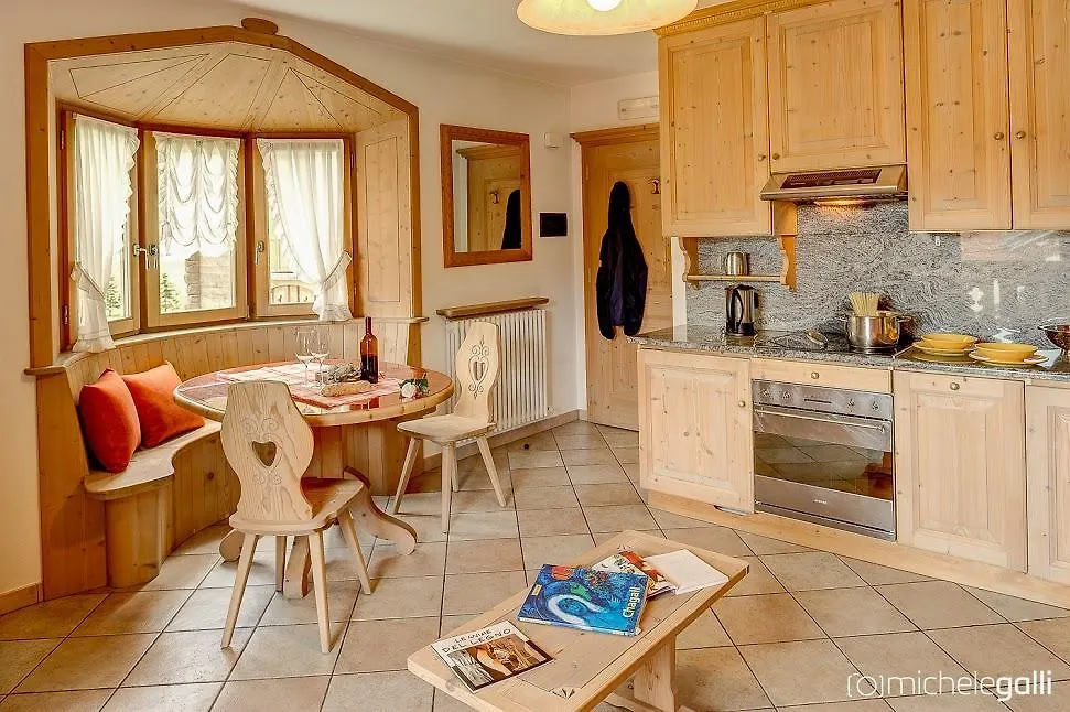 Art Apartments Casa Lapis Livigno 0*,